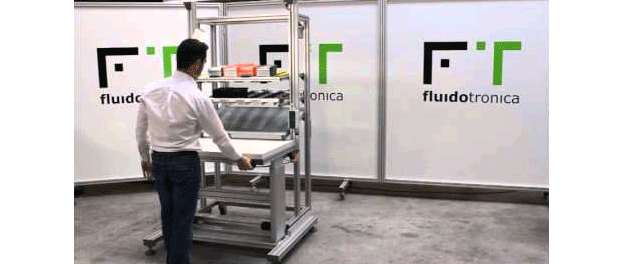 FLUIDOTRONICA: locais de trabalho ergonómicos com bancadas de trabalho ajustáveis MiniTec
